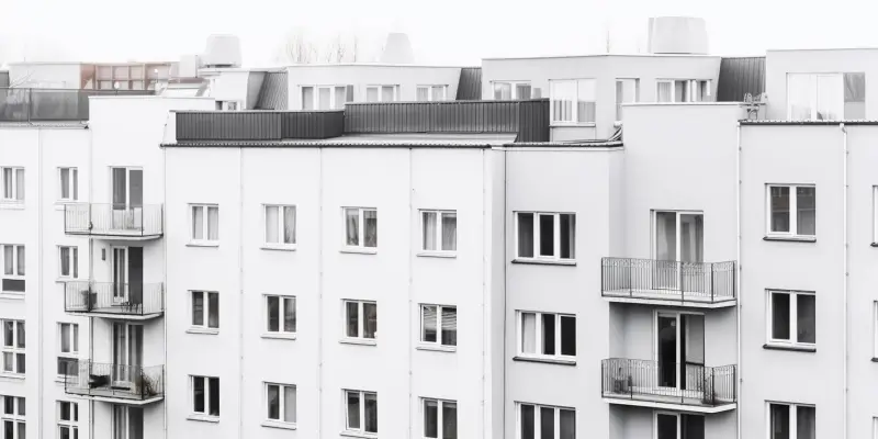 Zasady sprzedaży nieruchomości – niezbędnik dla każdego sprzedawcy